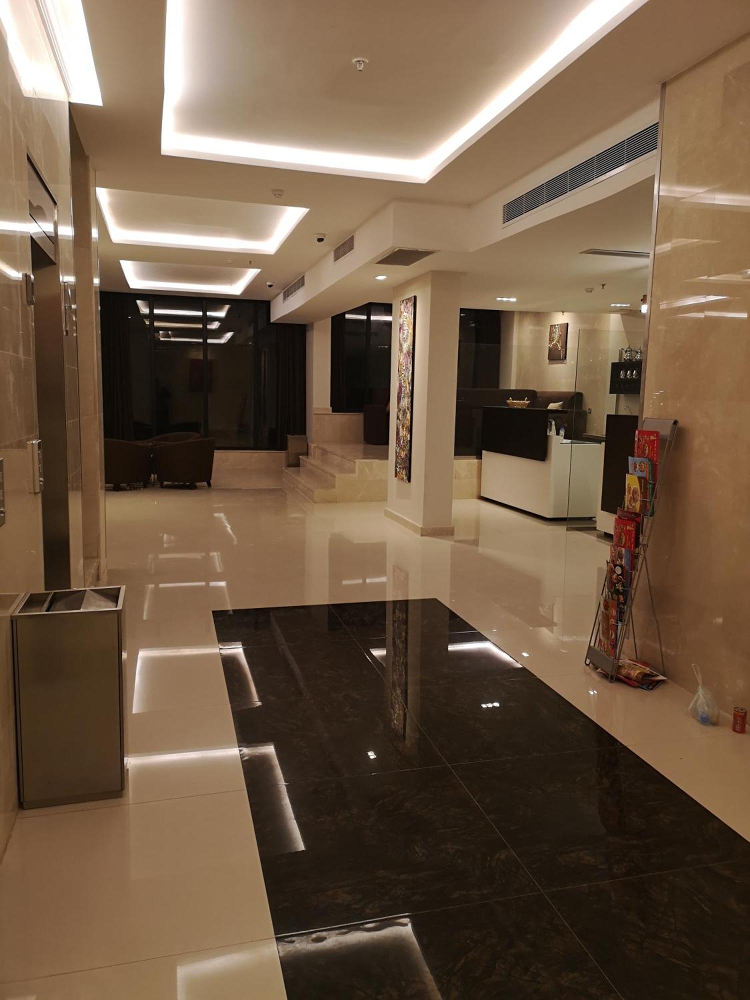Aparthotel Roshan