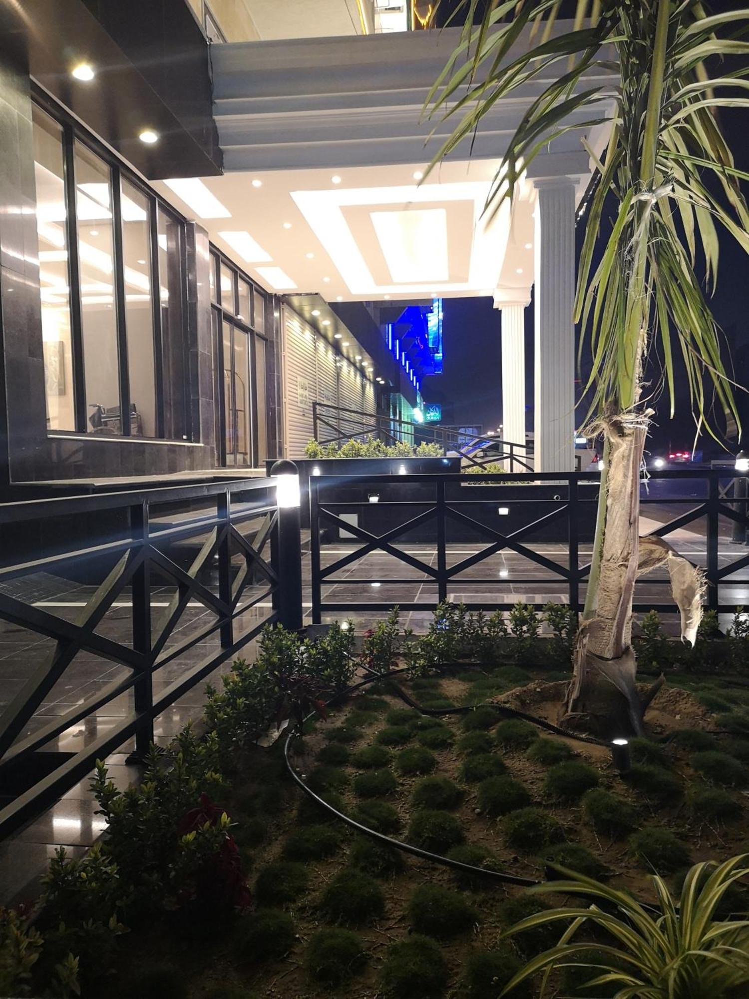 Roshan Aparthotel 4*
